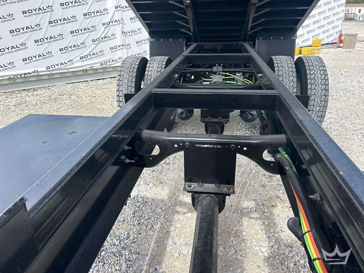 2020-international-mv607-image-26