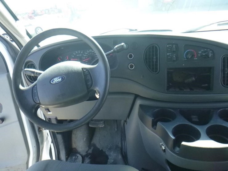 2007-ford-econoline-350-image-8