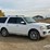 2016-ford-expedition-limited-image-2