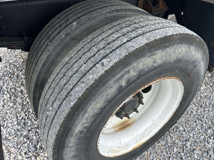 2009-international-durastar-4400-image-35