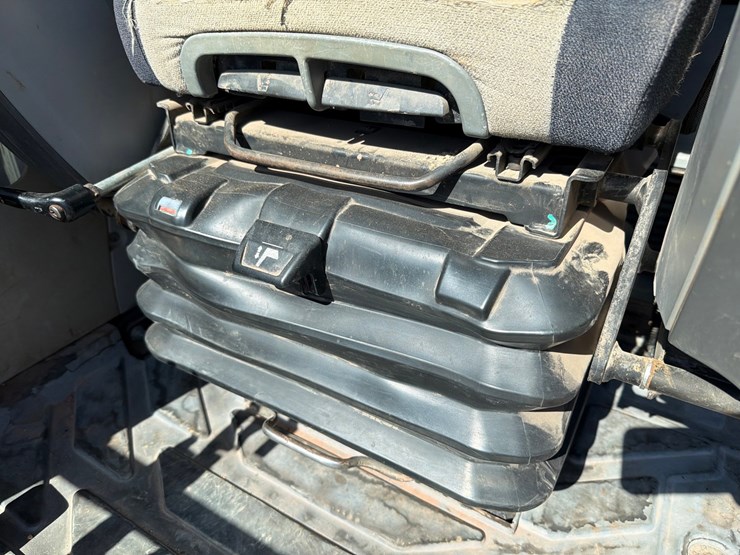 2013-caterpillar-c9-image-104