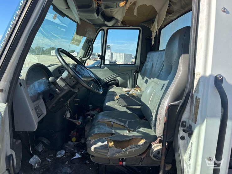 2006-international-durastar-4300-image-15