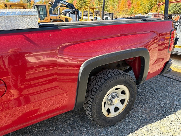 2015-chevrolet-silverado-1500-image-12