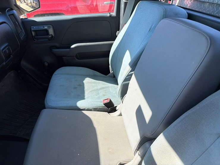 2015-chevrolet-silverado-1500-image-57
