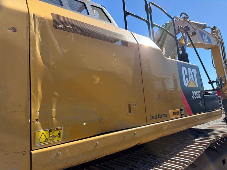 2013-caterpillar-c9-image-26