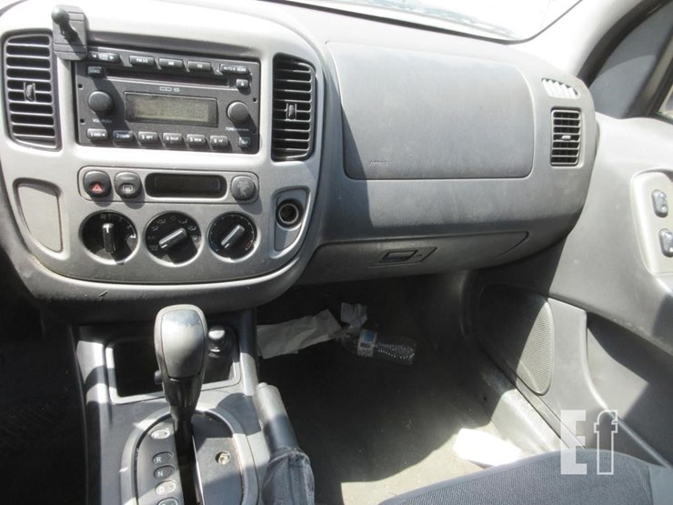 2005-ford-escape-xlt-image-7