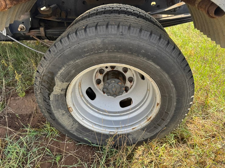 2019-ford-f350-xl-image-48