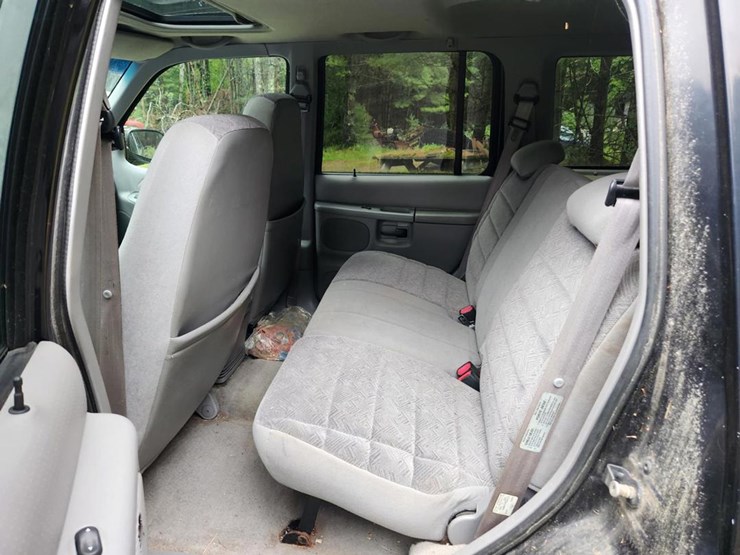1998-ford-explorer-xlt-image-25
