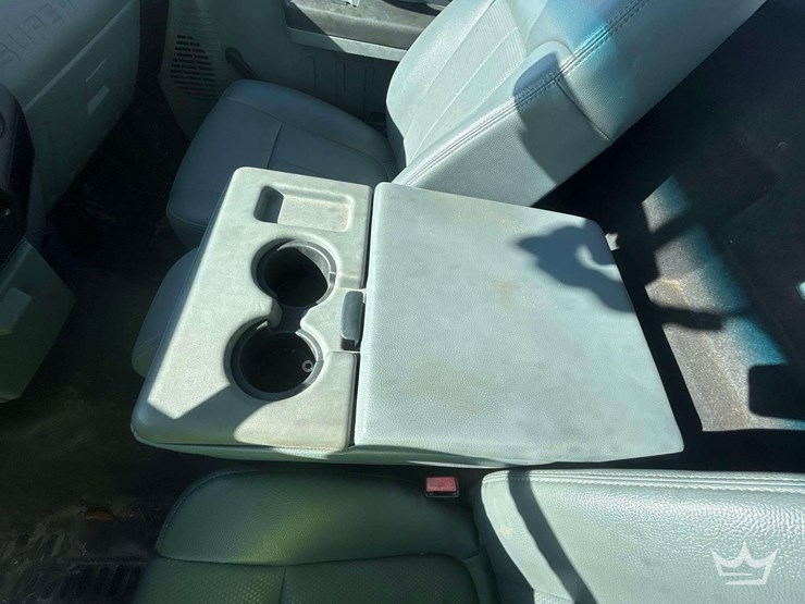 2016-ford-f550-image-31