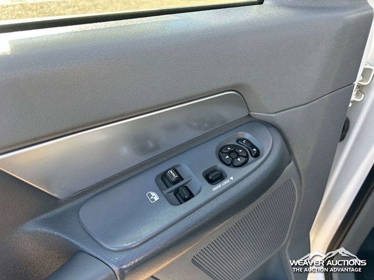 2007-dodge-ram-3500-image-24