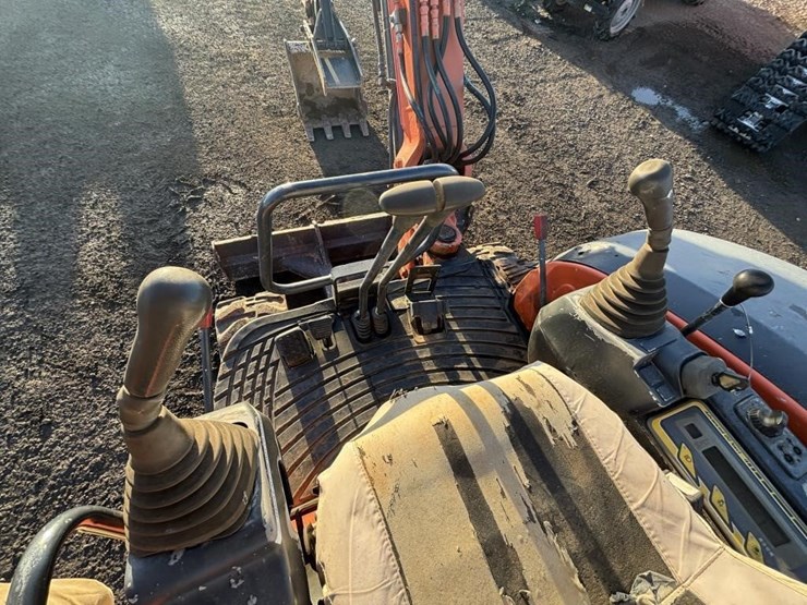 kubota-u30-image-26