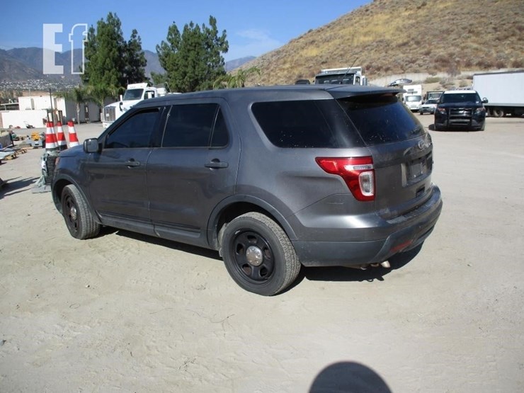 2014-ford-explorer-image-4