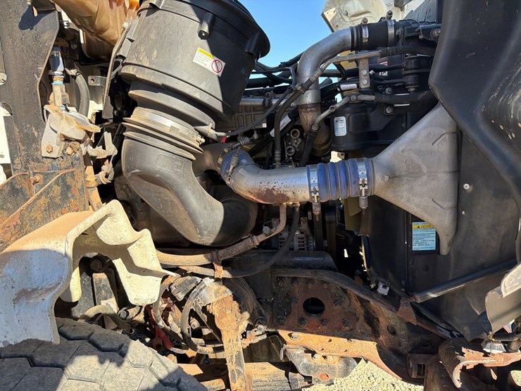 2018-western-star-4700-image-81