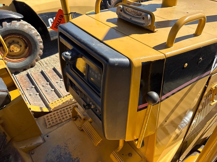 caterpillar-d5m-lgp-image-49