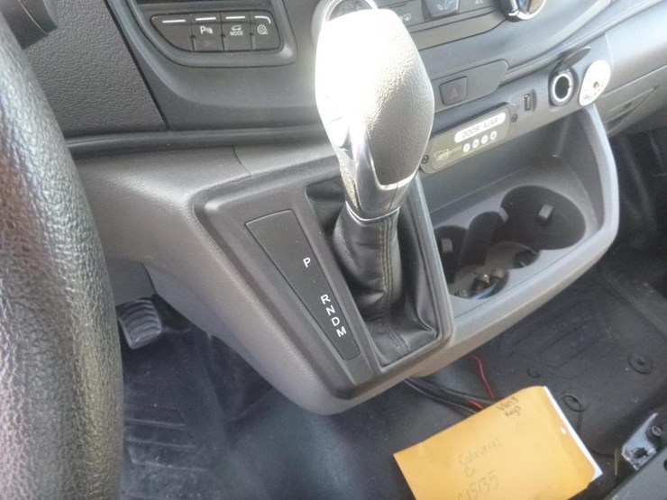 2022-ford-e450-image-11