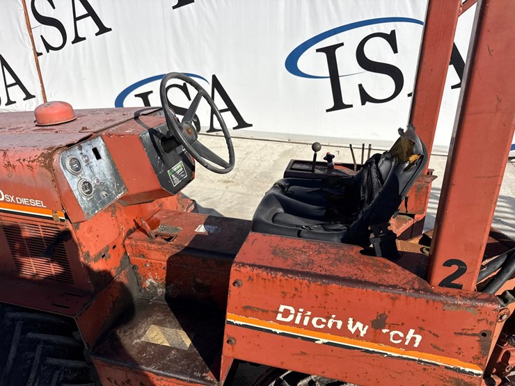 ditch-witch-350sx-image-28