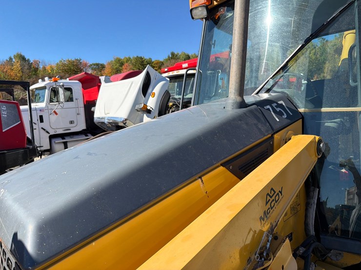 2005-deere-310sg-image-18