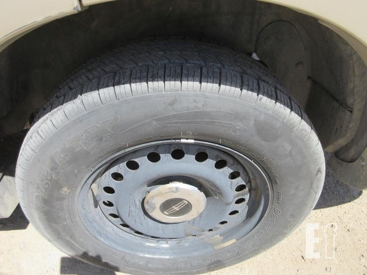 2005-lincoln-aviator-image-16