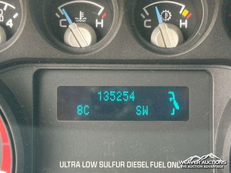 2016-ford-f550-image-15