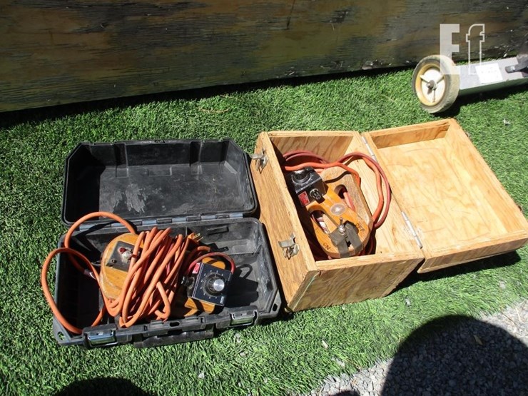(2)-hot-wire-styrofoam-cutters-image-1