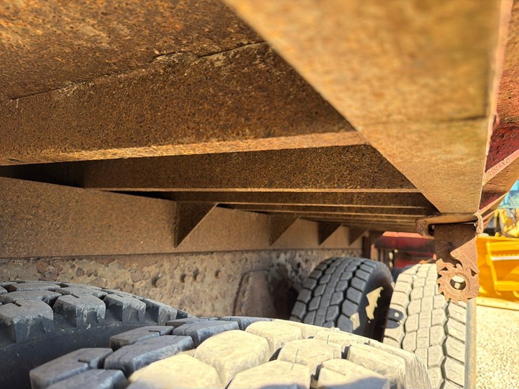 ford-l9000-image-21