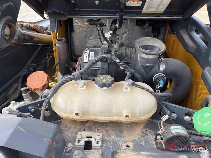 deere-325g-image-7