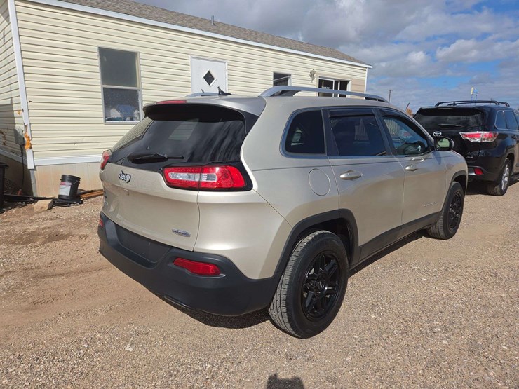 2015-jeep-cherokee-image-3