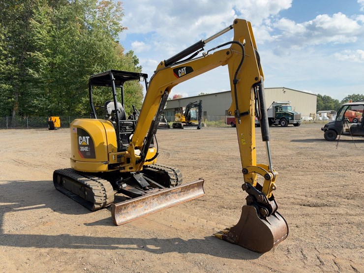 2016-caterpillar-304e2-cr-image-7