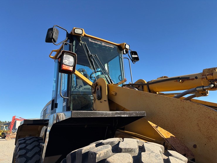 caterpillar-938g-image-39