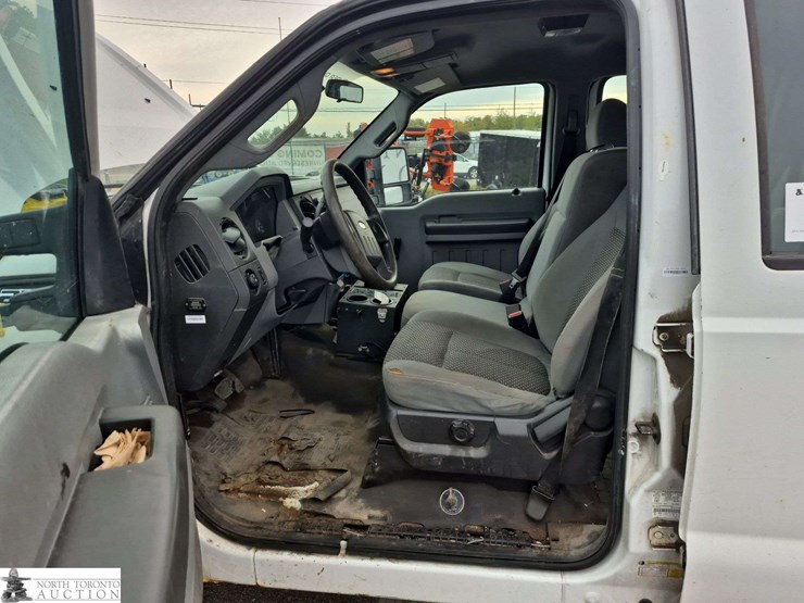 2014-ford-f350-image-10