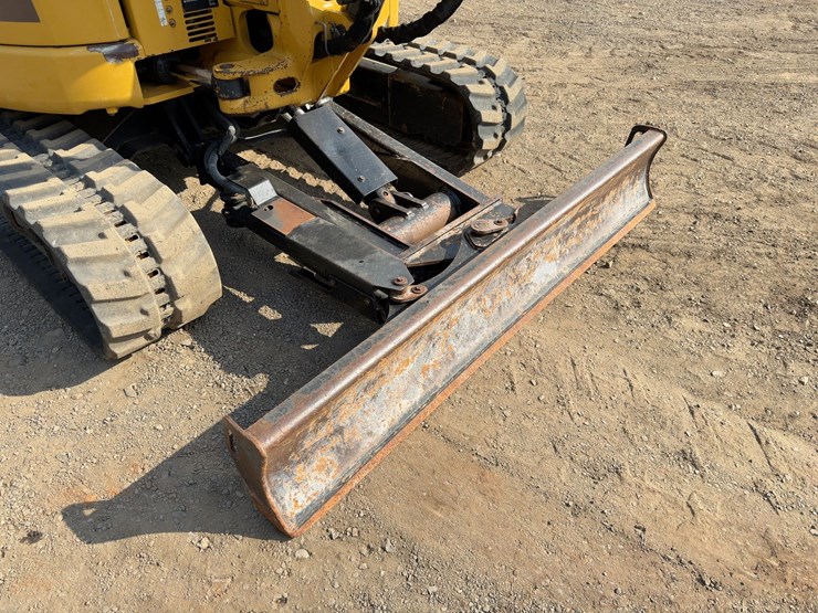 2016-caterpillar-304e2-cr-image-17