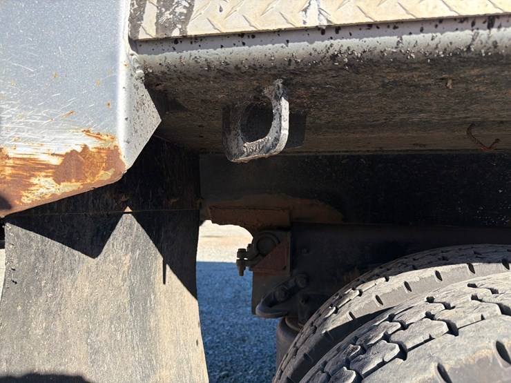 2018-western-star-4700-image-33