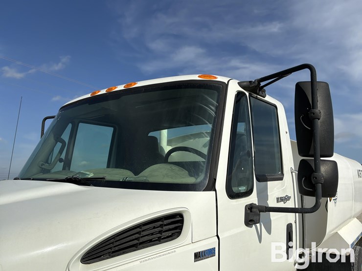 2012-international-durastar-4400-image-11