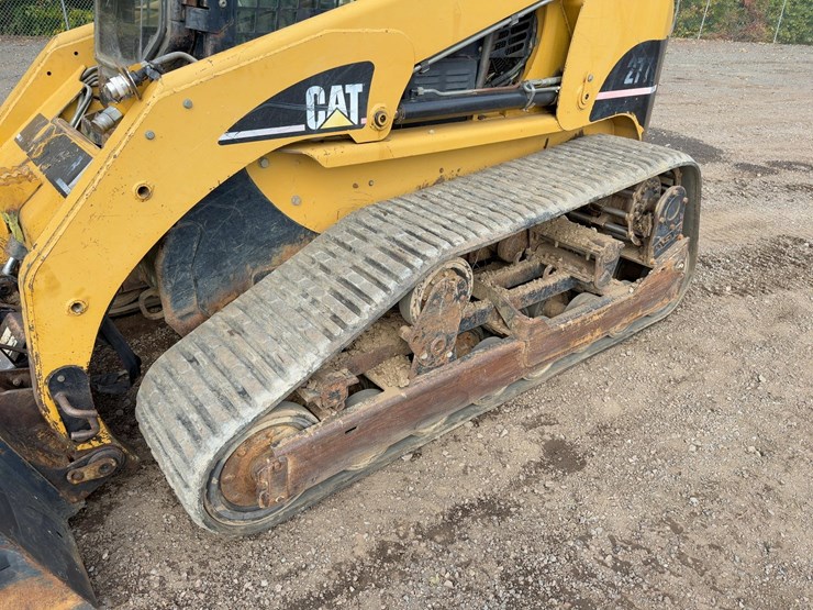 2005-caterpillar-277b-image-17