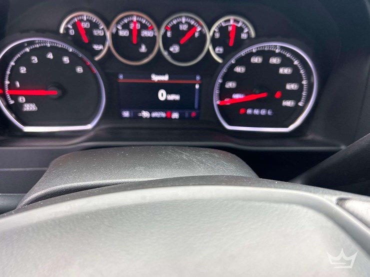 2022-chevrolet-silverado-2500-image-14