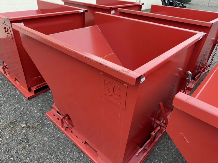 2-yard-self-dumping-hopper-image-2