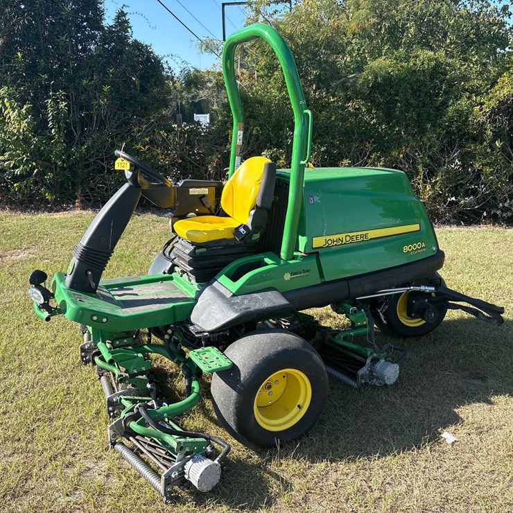 JOHN DEERE 8000A