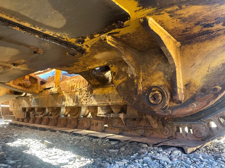 caterpillar-d3c-xl-image-42