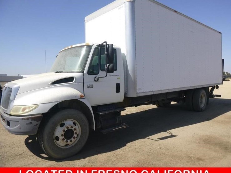 2005-international-durastar-4200-image-1