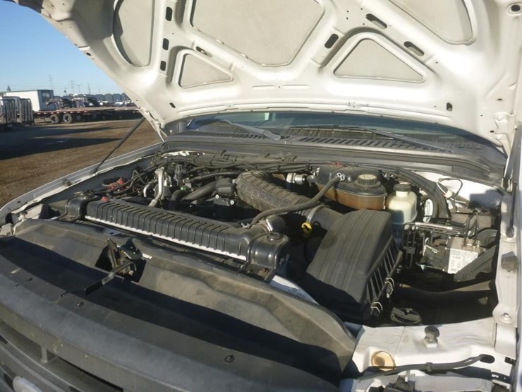 2005-ford-f450-image-18