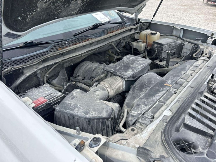 2022-chevrolet-silverado-2500-image-9