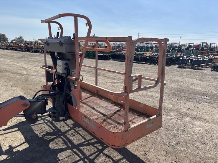 2007-jlg-400s-image-11