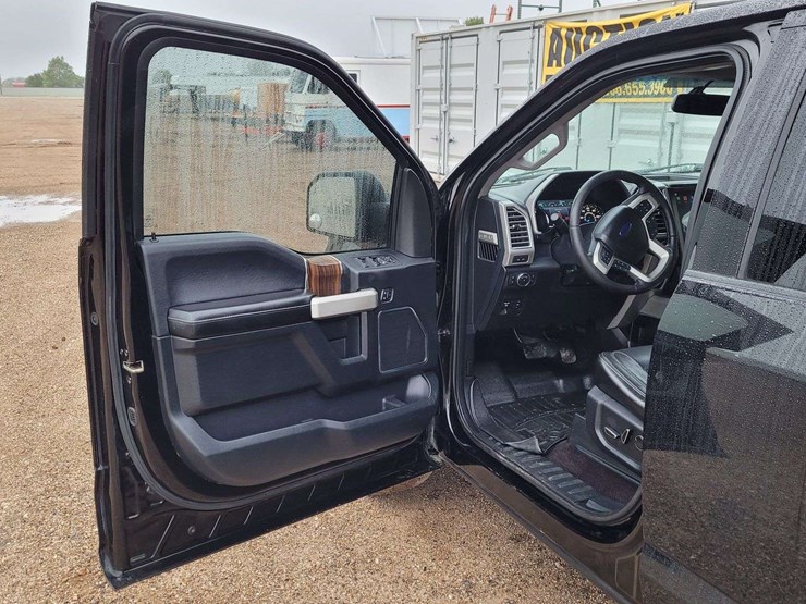 2016-ford-f150-image-9