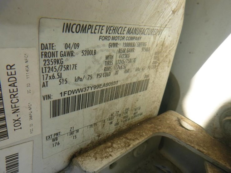 2009-ford-f350-image-19