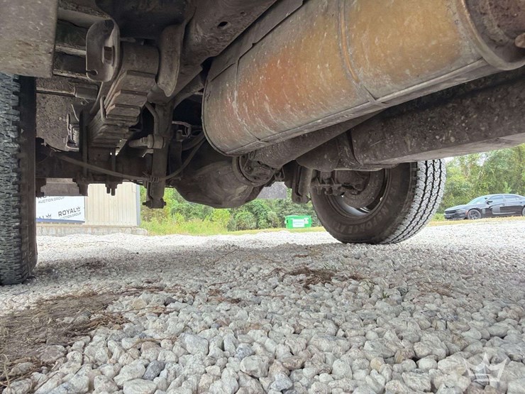 2012-ford-f350-image-26