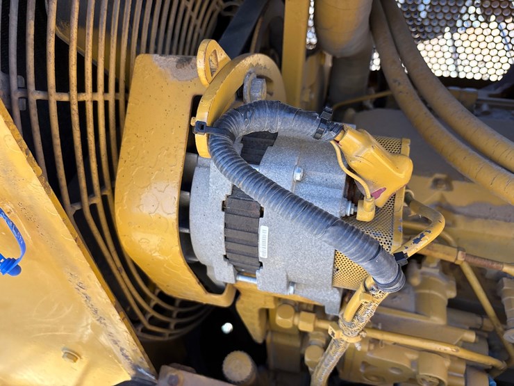 caterpillar-d5m-lgp-image-37