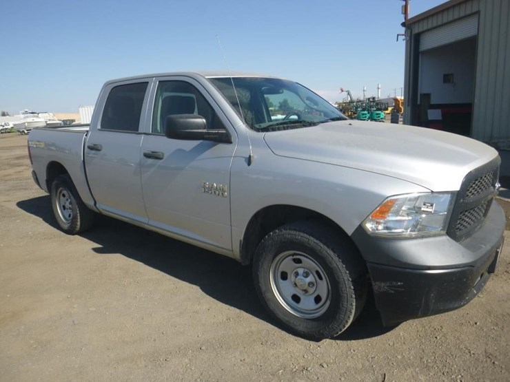 2017-dodge-1500-image-2