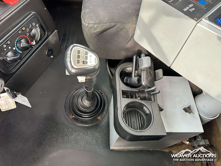 2018-western-star-4900-image-25