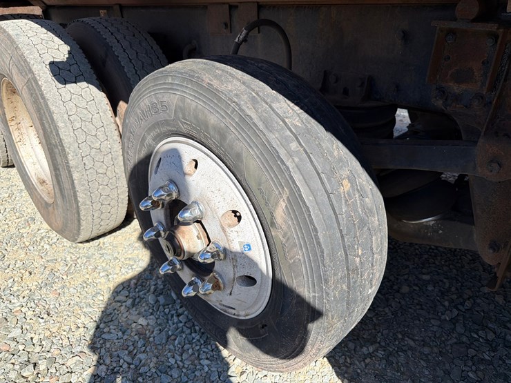 2016-kenworth-t880-image-96