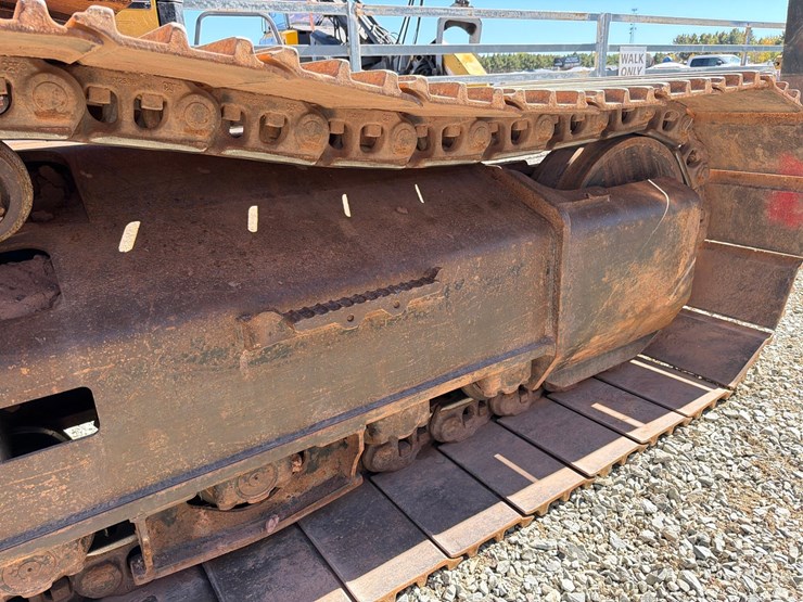 2013-caterpillar-c9-image-77